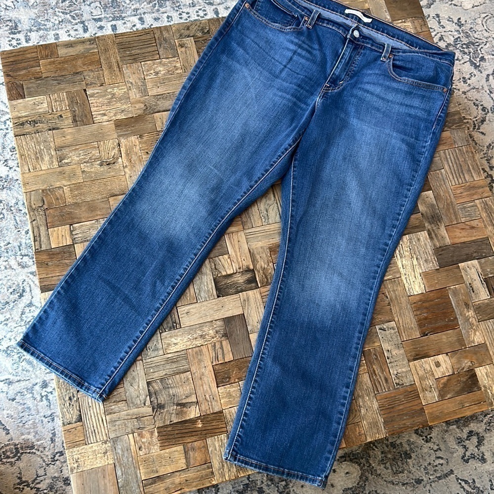 Levi’s 414 Women’s Relaxed Straight Leg Jeans Size 33